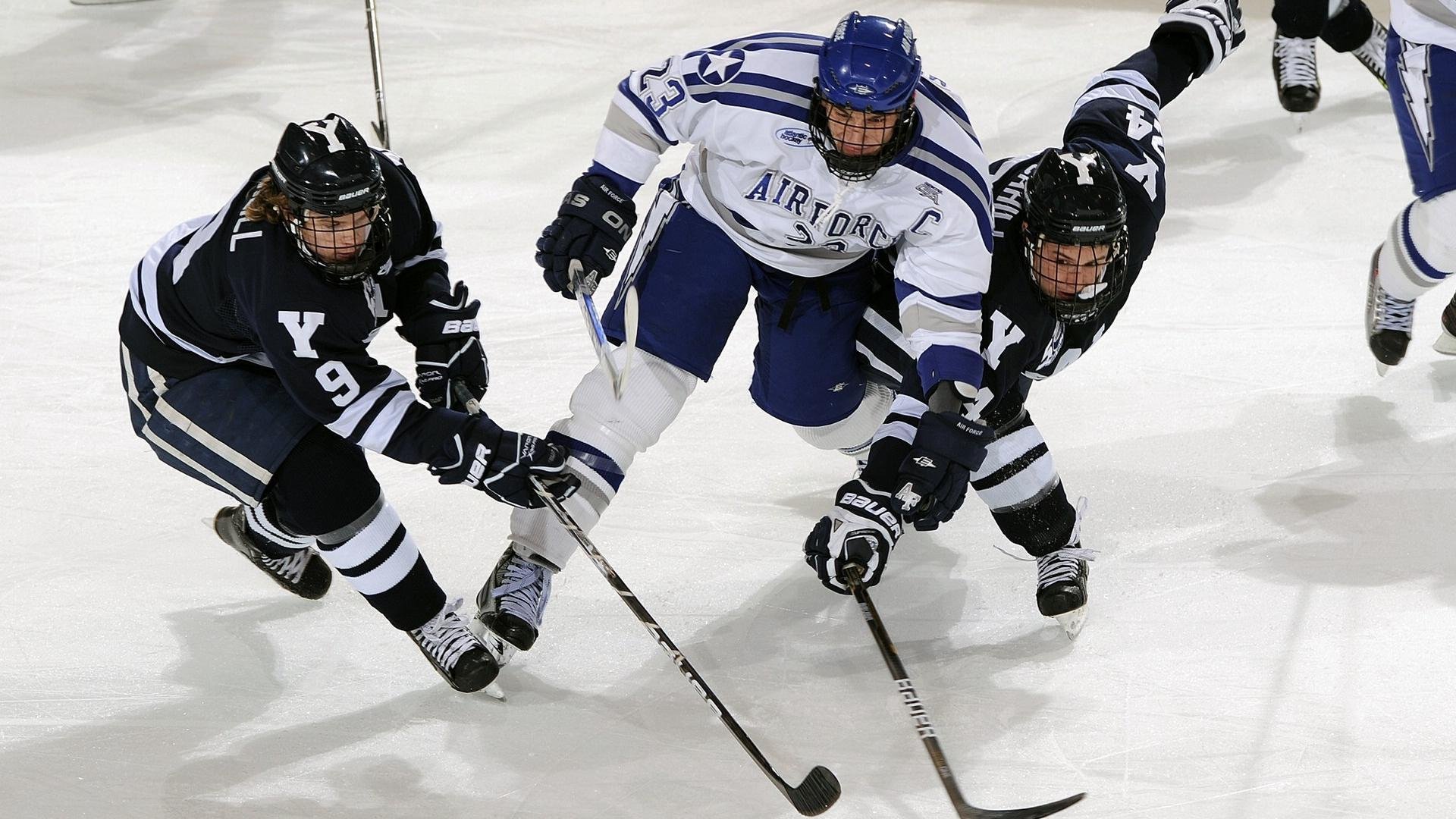 中国足球发展趋势引学者探讨，中国足球发展的问题与前景